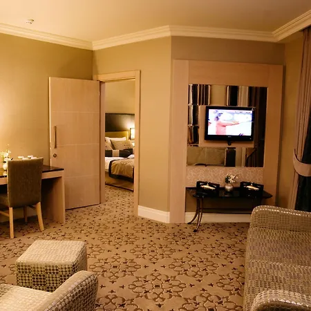 Darkhill Hotell 4*
