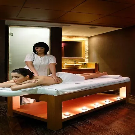 Darkhill Hotell 4*