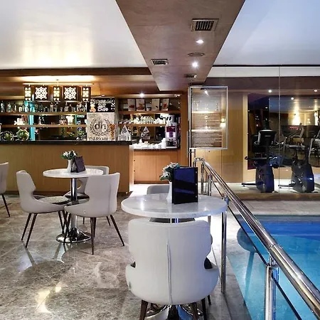 Darkhill Hotell 4*