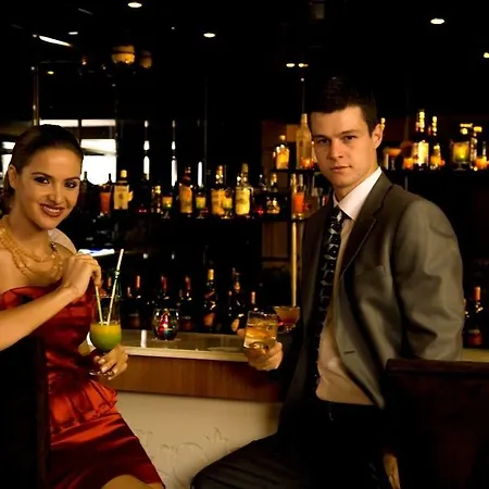 מלון Darkhill 4*