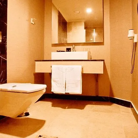 Darkhill Hotell 4*