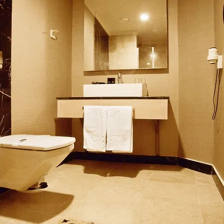 ダークヒル イスタンブール